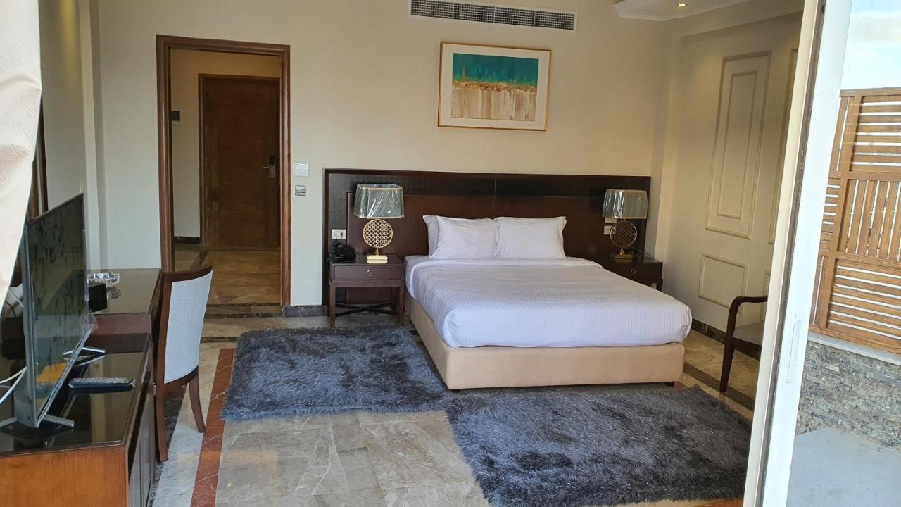 Fleet Club Mahrousa Alejandría Exterior foto A bedroom at the hotel