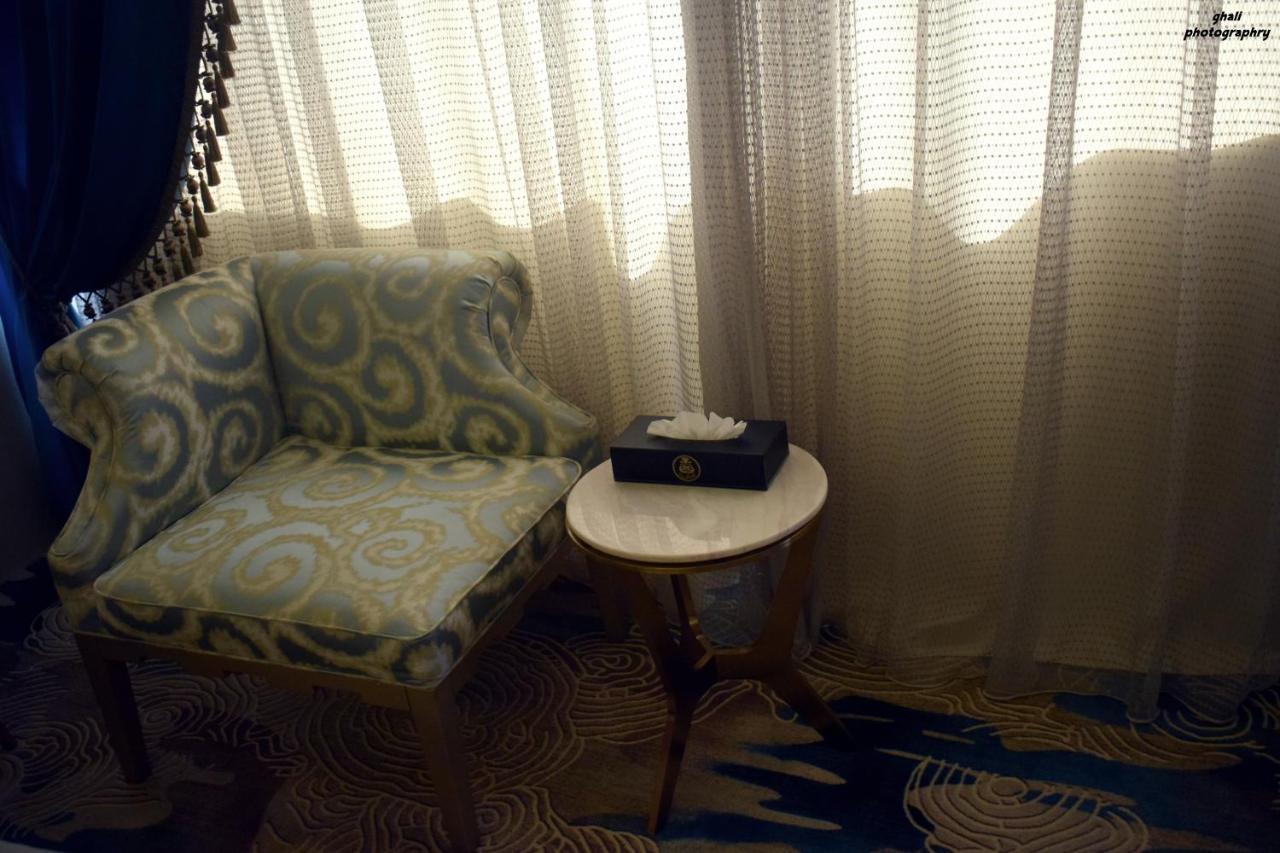 Fleet Club Mahrousa Alejandría Exterior foto A tissue box on a table